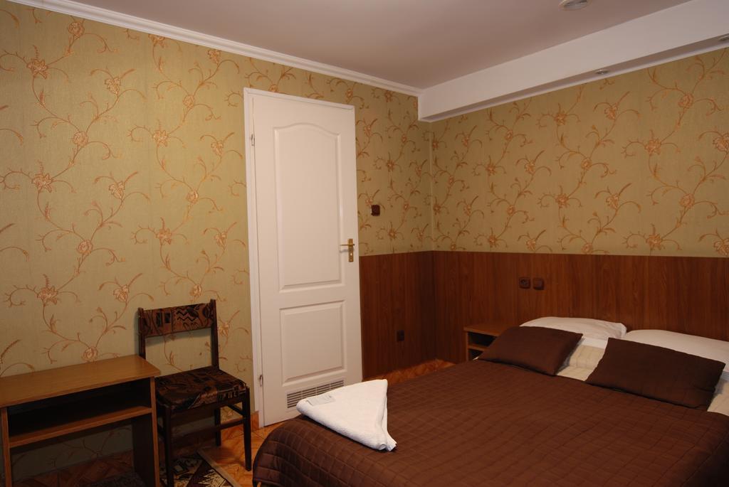 Hotel La-Musica П'ясечно Екстер'єр фото