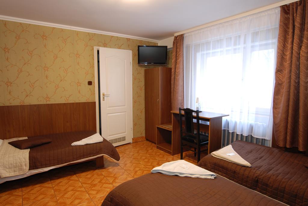 Hotel La-Musica П'ясечно Екстер'єр фото